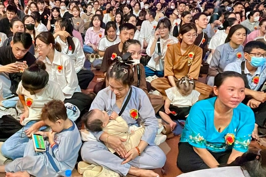 Xúc động trong mùa lễ vu lan báo hiếu