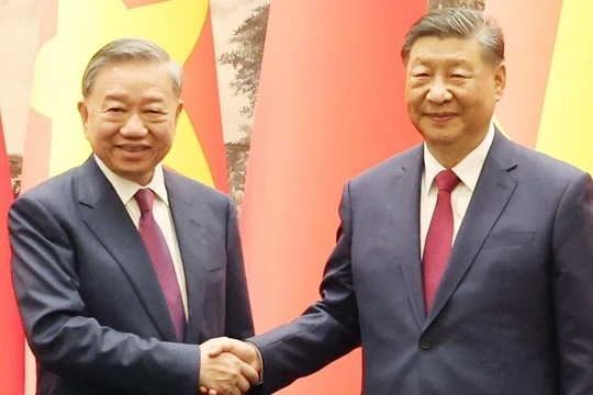 Tổng Bí thư, Chủ tịch nước Việt Nam và Trung Quốc chứng kiến Lễ ký các văn kiện hợp tác giữa hai nước