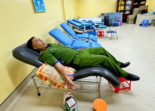 Kiên Giang: Đoàn viên Công an tỉnh hiến máu cứu người