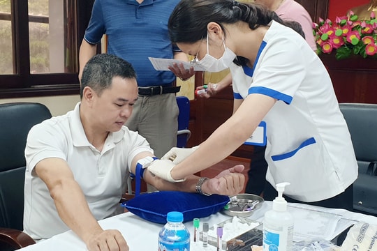Hơn 100 cán bộ, nhân viên Báo Công lý được khám, tư vấn sức khoẻ định kỳ