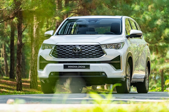 Phân khúc ô tô hybrid - "tia sáng" giữa thị trường ảm đạm