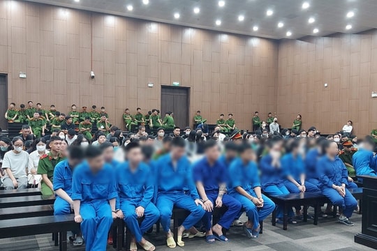 Xét xử đường dây cho vay lãi nặng, "khủng bố" tinh thần "con nợ" để đòi tiền