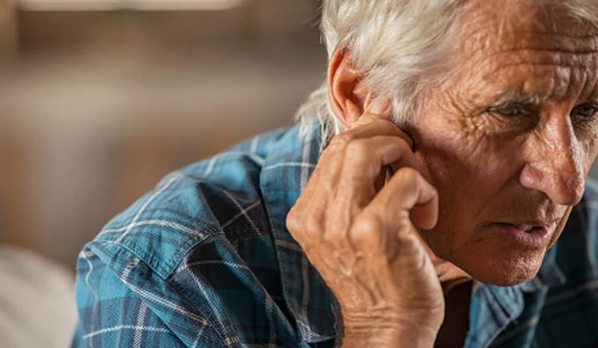 Lãng tai ở người cao tuổi và cách cải thiện nhờ Kim Thính