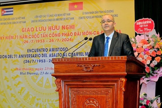 Giao lưu hữu nghị kỷ niệm cuộc tấn công pháo đài Môn-ca-đa (Cuba)