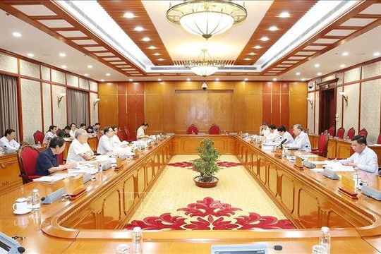 Tổng Bí thư, Chủ tịch nước chủ trì họp Bộ Chính trị về quy hoạch TPHCM
