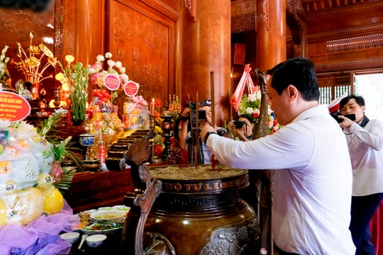 Trang trọng Lễ giỗ lần thứ 55 của Chủ tịch Hồ Chí Minh