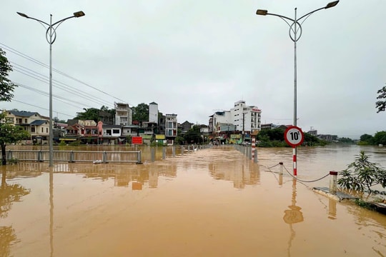 Cao Bằng mưa lớn, nước sông dâng cao gây ngập úng