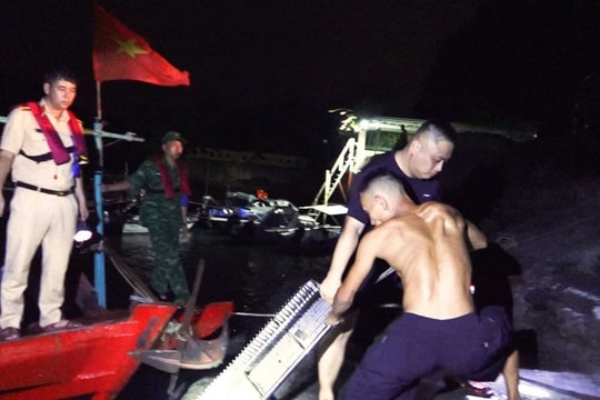 Bắt giữ 17 tàu cá tàng trữ ngư cụ cấm dùng để khai thác thủy sản