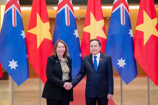 Chủ tịch Quốc hội Trần Thanh Mẫn chủ trì Lễ đón Chủ tịch Thượng viện Australia