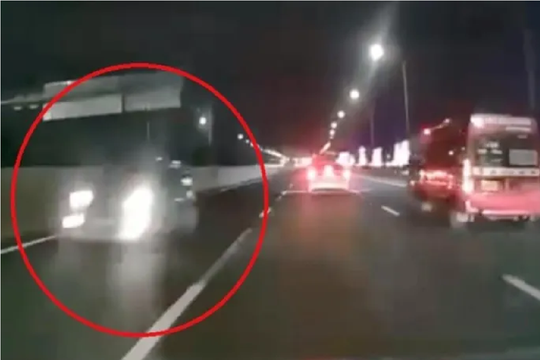 Xác minh ô tô chạy ngược chiều trên cao tốc Hà Nội - Hải Phòng