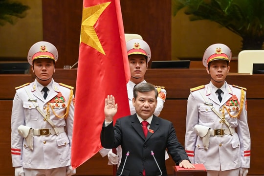 Chánh án Toà án nhân dân Tối cao Lê Minh Trí tuyên thệ nhậm chức