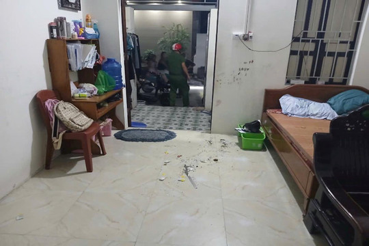 Dùng mảnh vỡ thủy tinh gây thương tích vì mâu thuẫn mượn nợ