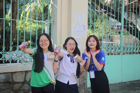 Nhìn lại hành trình "Tiếp sức mùa thi" 2024