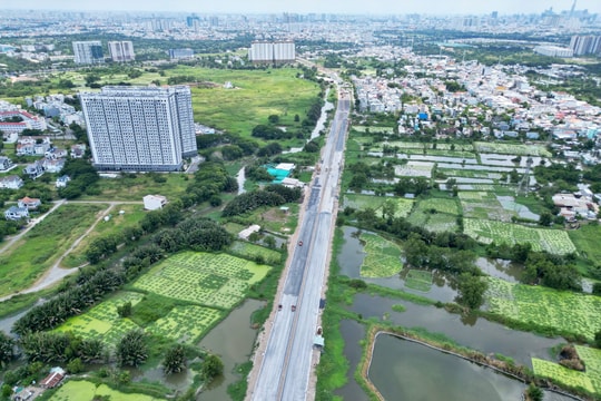 Toàn cảnh Quốc lộ 50 chống kẹt xe TP.HCM về miền Tây sau 2 năm thi công