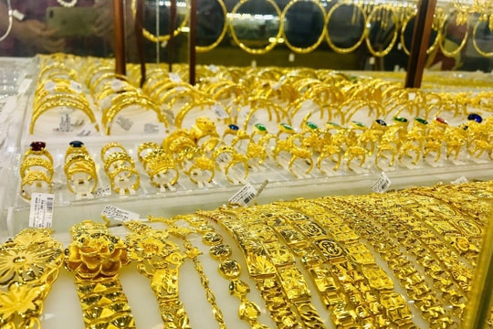 Giá vàng hôm nay 30/8: Giá vàng sẽ tiếp tục xu hướng tăng