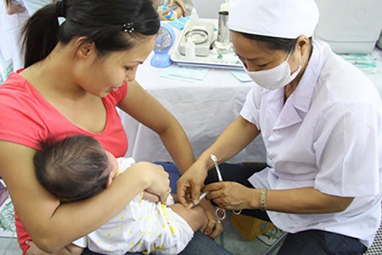 TP.HCM tiêm vaccine sởi xuyên lễ 2/9