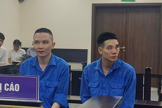 Vờ mua USD rồi cướp, nhóm thanh niên lĩnh án