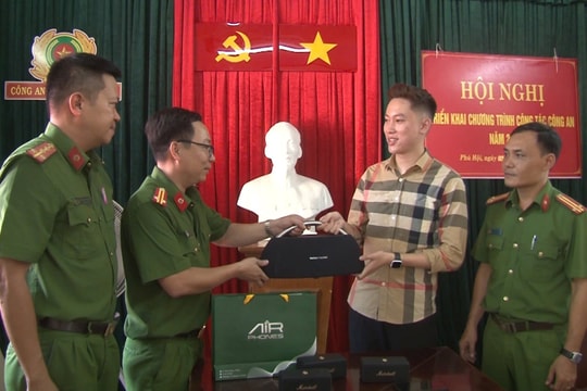 Trao trả lại tài sản bị trộm cho người dân