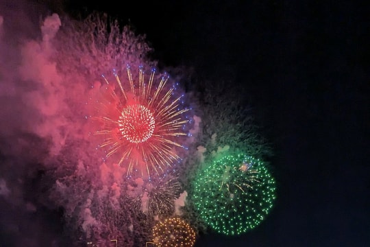 TP.HCM cấm xe nhiều tuyến đường phục vụ bắn pháo hoa Quốc khánh