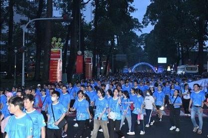 Hơn 3.000 người đi bộ đồng hành "Vì người nghèo"