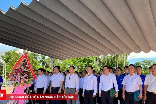 Hành trình về nguồn của Cụm Thi đua số VI TANDTC