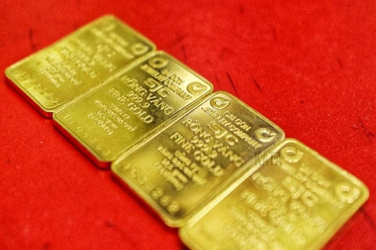 Giá vàng hôm nay 4/9: Giao dịch dưới ngưỡng quan trọng 2.500 USD/ounce