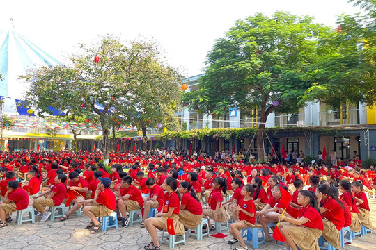 Hơn 23 triệu học sinh hân hoan bước vào năm học mới
