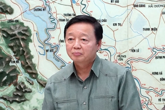 Phó Thủ tướng Trần Hồng Hà: Đưa thông tin dự báo gần gũi để người dân hình dung sức mạnh của bão