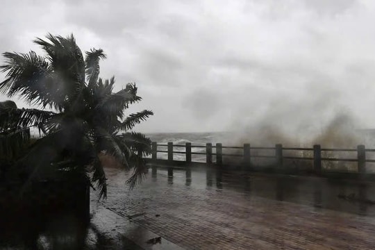 Siêu bão Yagi khiến 94 người thương vong ở Hải Nam, Trung Quốc