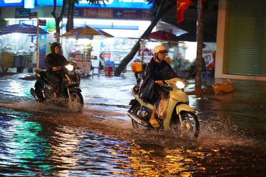 TP.HCM sẵn sàng chia sẻ với Hà Nội và các vùng tâm bão đi qua
