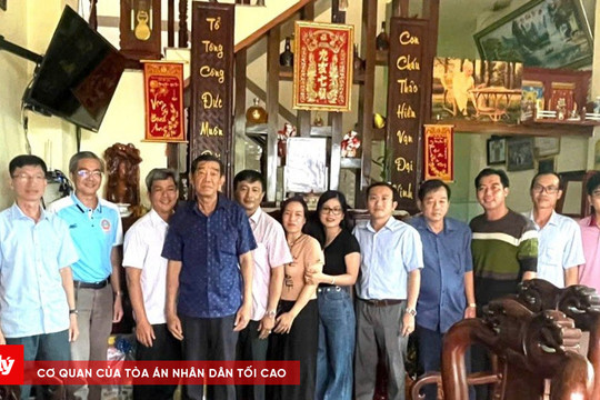 Thăm hỏi, tặng quà nguyên lãnh đạo TAND tỉnh Sóc Trăng qua các thời kỳ