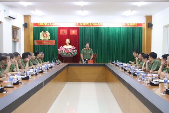 Công an tỉnh Quảng Ninh họp khẩn triển khai khắc phục hậu quả sau bão