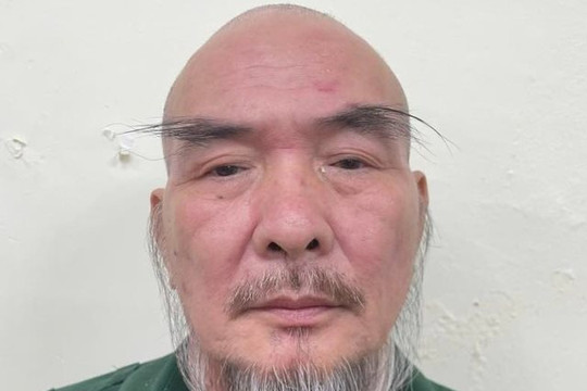 Tự xưng thương binh, Ngọc "say" chặn xe cứu thương