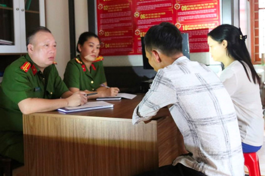 2 đối tượng lợi dụng bão Yagi lấy tài sản mang về nhà