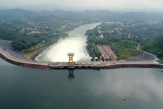 Triển khai khẩn cấp biện pháp bảo đảm an toàn đập thủy điện Thác Bà