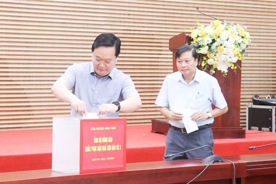 Văn phòng UBND tỉnh Nghệ An ủng hộ đồng bào bị thiệt hại do cơn bão số 3