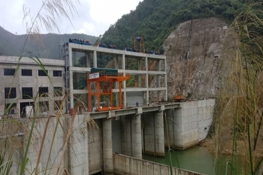 Tập trung cứu hộ, cứu nạn vụ sập nhà điều hành thủy điện Đông Nam Á - Nậm Lúc