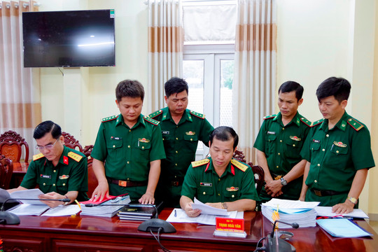 Quân khu 9 kiểm tra công tác giáo dục quốc phòng và an ninh
