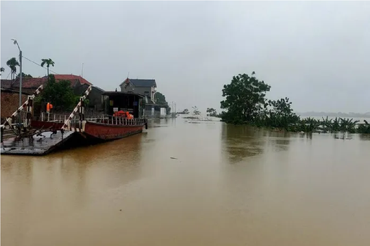 Hà Nội: Tạm dừng hoạt động bến khách ngang sông ở huyện Ba Vì