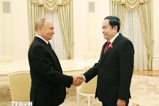 Chủ tịch Quốc hội Trần Thanh Mẫn hội kiến Tổng thống LB Nga Vladimir Putin