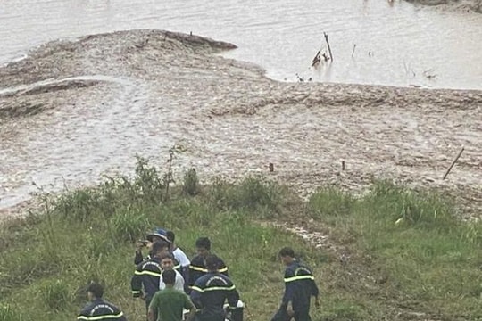 Tìm thấy thi thể người đàn ông bị nước cuốn trôi