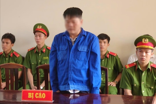 Lĩnh 12 năm tù vì nhiều lần đốt nhà người thân của “vợ hờ”