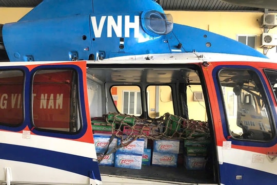 Sử dụng máy bay vận chuyển hàng cứu trợ đến bà con vùng lũ