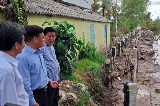 Bạc Liêu công bố tình huống khẩn cấp sạt lở bờ sông