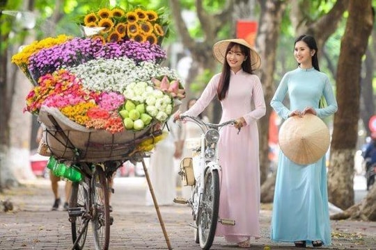 Festival Thu Hà Nội 2024 lùi lịch tổ chức do mưa lũ