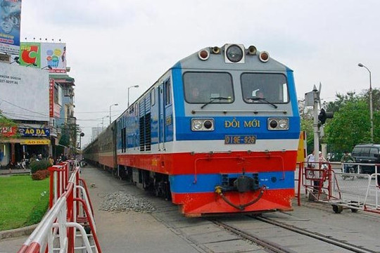 Tàu Thống Nhất hoạt động lại bình thường