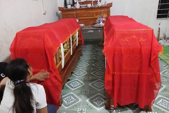 Hai anh em ruột đuối nước thương tâm