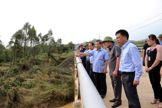 Bí thư Trung ương Đảng, Chánh án TANDTC Lê Minh Trí kiểm tra công tác khắc phục hậu quả bão, lũ tại tỉnh Lạng Sơn