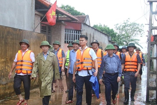 Bí thư Trung ương Đảng, Chánh án TANDTC Lê Minh Trí kiểm tra công tác khắc phục hậu quả bão lũ tại Lạng Sơn, Bắc Giang