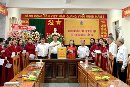 Tọa đàm kỷ niệm 79 năm Ngày Truyền thống TAND và quyên góp hỗ trợ đồng bào lũ lụt